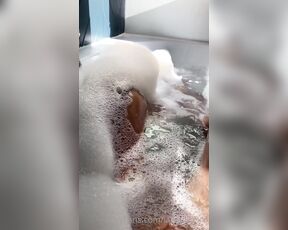 Lady Alice XXL aka ladyalicexxl - 07-11-2023 OnlyFans Video - in my bath