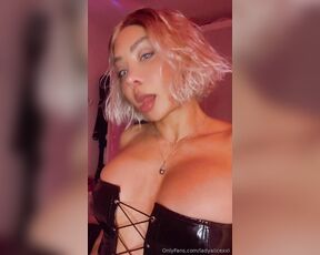 Lady Alice XXL aka ladyalicexxl - 10-31-2024 OnlyFans Video - i m hot tonight  i want cum tonight