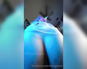 MizugiBuns aka mizugibuns - 01-08-2023 OnlyFans Video - Santa Buns likes being stuffed