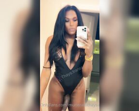 Thaysa Muneratti aka munerattithaysa - 11-26-2022 OnlyFans Video - Preparing to give milk