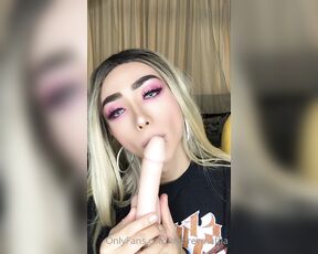 Audrey Maffia aka audreymaffia - 05-09-2020 OnlyFans Video - Playing with my dildo