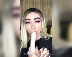 Audrey Maffia aka audreymaffia - 05-09-2020 OnlyFans Video - Playing with my dildo