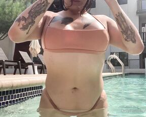 Felicity Fox aka thefelicityfox - 10-17-2020 OnlyFans Video - Scenario Youre having a lovely pool day with your significant other or family, and the day