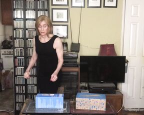 Kacy TGirl aka kacytgirl - 03-11-2024 OnlyFans Video - Dog show judge pretending the boxes are dogs for an audition tapelol