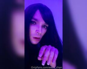 TS Eevie_chan aka eevie_chan - 08-06-2021 OnlyFans Video - Your goth gf has a surprise for you