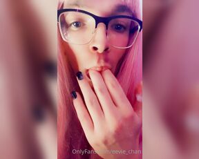 TS Eevie_chan aka eevie_chan - 07-18-2021 OnlyFans Video - Breakfast, yummy