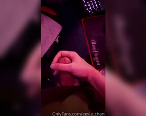 TS Eevie_chan aka eevie_chan - 08-01-2021 OnlyFans Video - Shall we watch anime and chill