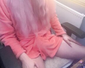 TS Eevie_chan aka eevie_chan - 08-29-2021 OnlyFans Video - Wish I had someone to play with me whilst I sit in my chair playing games