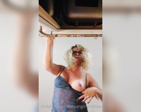 TS Ocean Girl aka oceangirlonshow - 09-01-2022 OnlyFans Video - My neighbor came over to fix my sink, but I had other plans