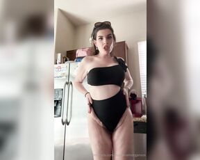 Madame Morgan aka madamemorganxxx - 10-05-2023 OnlyFans Video - In AZ its always swimsuit season