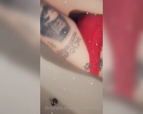 Amy Nosferatu aka zeenosferatu - 12-23-2020 OnlyFans Video - Merry crisis and happy new fear