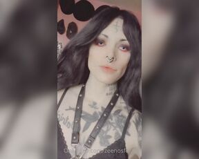 Amy Nosferatu aka zeenosferatu - 05-07-2021 OnlyFans Video - Girls night