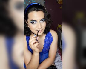 Julie Nighthawk aka julienighthawk - 08-31-2023 OnlyFans Video - Blue Lingerie Ass Play featuring technical difficulties This fit was cute enough and the play was