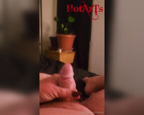 Love Hottie aka hotazts - 08-01-2024 OnlyFans Video - I would love to see some likes and comments on this cum video