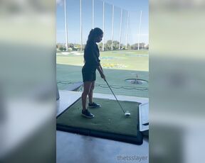 TS Slayer aka thexxxslayer - 08-20-2022 OnlyFans Video - Wow jasmine_lotus is sneaky good at top golf Check out the way she grips the club,