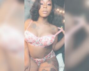 Creamy Londyn Dior aka creamylondyndior - 06-04-2020 OnlyFans Video - Whos up_qrog