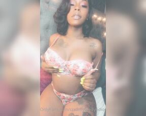 Creamy Londyn Dior aka creamylondyndior - 06-04-2020 OnlyFans Video - Whos up_qrog