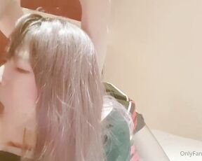 Wooseure aka cdwant2 - 05-14-2021 OnlyFans Video - 힝 노트북으로 야동보는데 왜건드려 ㅁ Getting sex while watching a laptop