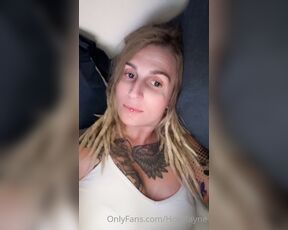 April Rayne aka hottrayne - 03-03-2023 OnlyFans Video - Just playing with myself before bed