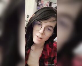 Autumn Rain aka awwtumdabottom - 12-17-2021 OnlyFans Video - Slight praise slight degradation for my pretty boys out there