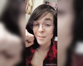 Autumn Rain aka awwtumdabottom - 12-17-2021 OnlyFans Video - Slight praise slight degradation for my pretty boys out there