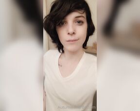 Autumn Rain aka awwtumdabottom - 12-21-2022 OnlyFans Video - Happy H U M P LAZY day