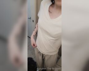 Autumn Rain aka awwtumdabottom - 12-21-2022 OnlyFans Video - Happy H U M P LAZY day