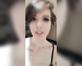 Autumn Rain aka awwtumdabottom - 07-14-2022 OnlyFans Video - What vibe are you getting from this haha