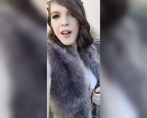 Autumn Rain aka awwtumdabottom - 08-29-2023 OnlyFans Video - What do we think