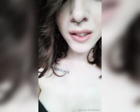 Autumn Rain aka awwtumdabottom - 11-24-2023 OnlyFans Video - This mouth, this body