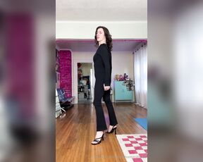 Hazel Lush aka Hazelshootsbigloads OnlyFans - Photoset pt 3 (last part) + walking in high heels video at the end 20