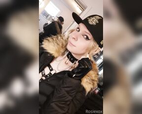 RosieXOX aka rosiexox2 - 11-05-2020 OnlyFans Video - 3 cute asf vids x