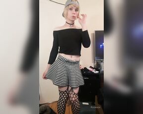 RosieXOX aka rosiexox2 - 01-30-2020 OnlyFans Video - Just goofing x