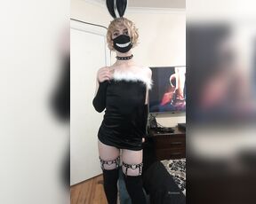 RosieXOX aka rosiexox2 - 12-03-2019 OnlyFans Video - Bunny content x