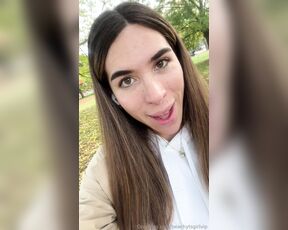 AGOS TS aka beachytsgirlvip - 11-04-2024 OnlyFans Video - Hiiiii, I went at early morning for a walk  at the Hyde Park in London