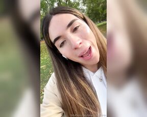 AGOS TS aka beachytsgirlvip - 11-04-2024 OnlyFans Video - Hiiiii, I went at early morning for a walk  at the Hyde Park in London