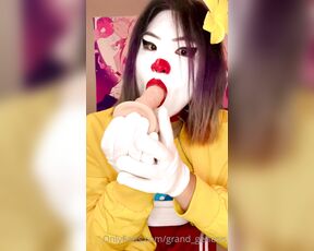 Genesis Green aka grand_genesis - 08-18-2022 OnlyFans Video - HAPPY VIDEO THURSDAY So today, we have my clown videos Are you scared of clowns Personally_zyjr