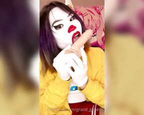 Genesis Green aka grand_genesis - 08-18-2022 OnlyFans Video - HAPPY VIDEO THURSDAY So today, we have my clown videos Are you scared of clowns Personally_zyjr