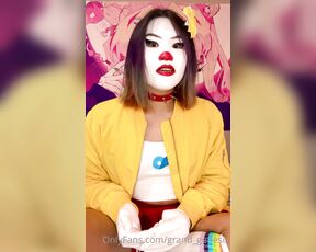 Genesis Green aka grand_genesis - 08-18-2022 OnlyFans Video - Heres a bonus sfw clown comfort video This one is for insecurities Ive had a hard