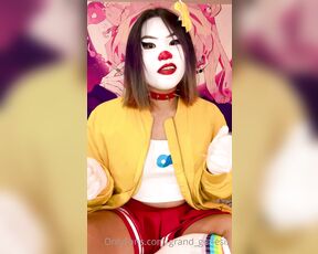 Genesis Green aka grand_genesis - 08-18-2022 OnlyFans Video - Heres a bonus sfw clown comfort video This one is for insecurities Ive had a hard