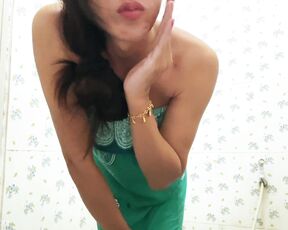 Ladyboy Anna aka annaladyboy - 09-25-2024 OnlyFans Video - Cum in my green dress_auny