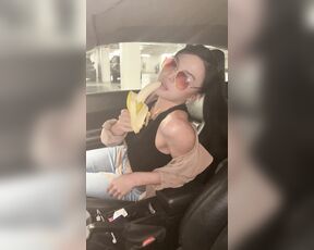 Ladyy_NatchaP aka ts_natcha - 10-15-2021 OnlyFans Video - Oiiii getting naughty in car P