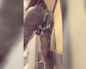 Jennifer Amor aka jenniferamorts - 09-01-2024 OnlyFans Video - Who want to take a shower with me