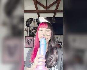 Adrian Lucero aka xtssuccubusx - 03-27-2024 OnlyFans Video - Who has a HUGE cock that I can do tongue tricks on You think I can