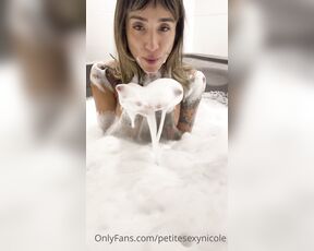 Alejandra Adarme aka petitealejats - 03-20-2021 OnlyFans Video - Bubbles bath