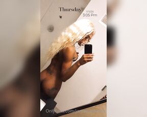 JamaicannBarbb aka jamaicannbarbb - 11-12-2020 OnlyFans Video - Come smoke  and fuck on me daddy