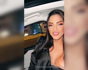 Sexylady TS aka sexylady__ - 08-27-2021 OnlyFans Video - when you dont realize that your chest is showing