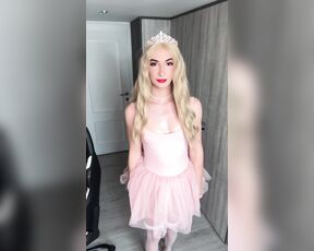 Sissy Bella aka sissygirlbella - 08-31-2024 OnlyFans Video - Hii guys  Today I have a hot video of me roleplaying that daddy is sending