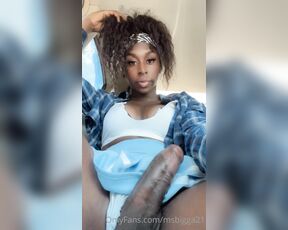 Sky bigga aka msbigga21 - 07-29-2022 OnlyFans Video - See what the weather can make u do