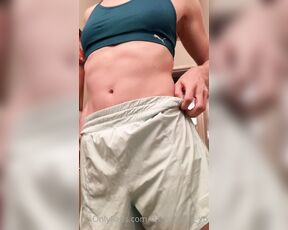 TS Daisy aka daisyspring_xo - 03-03-2022 OnlyFans Video - a nice little post workout strip, 12